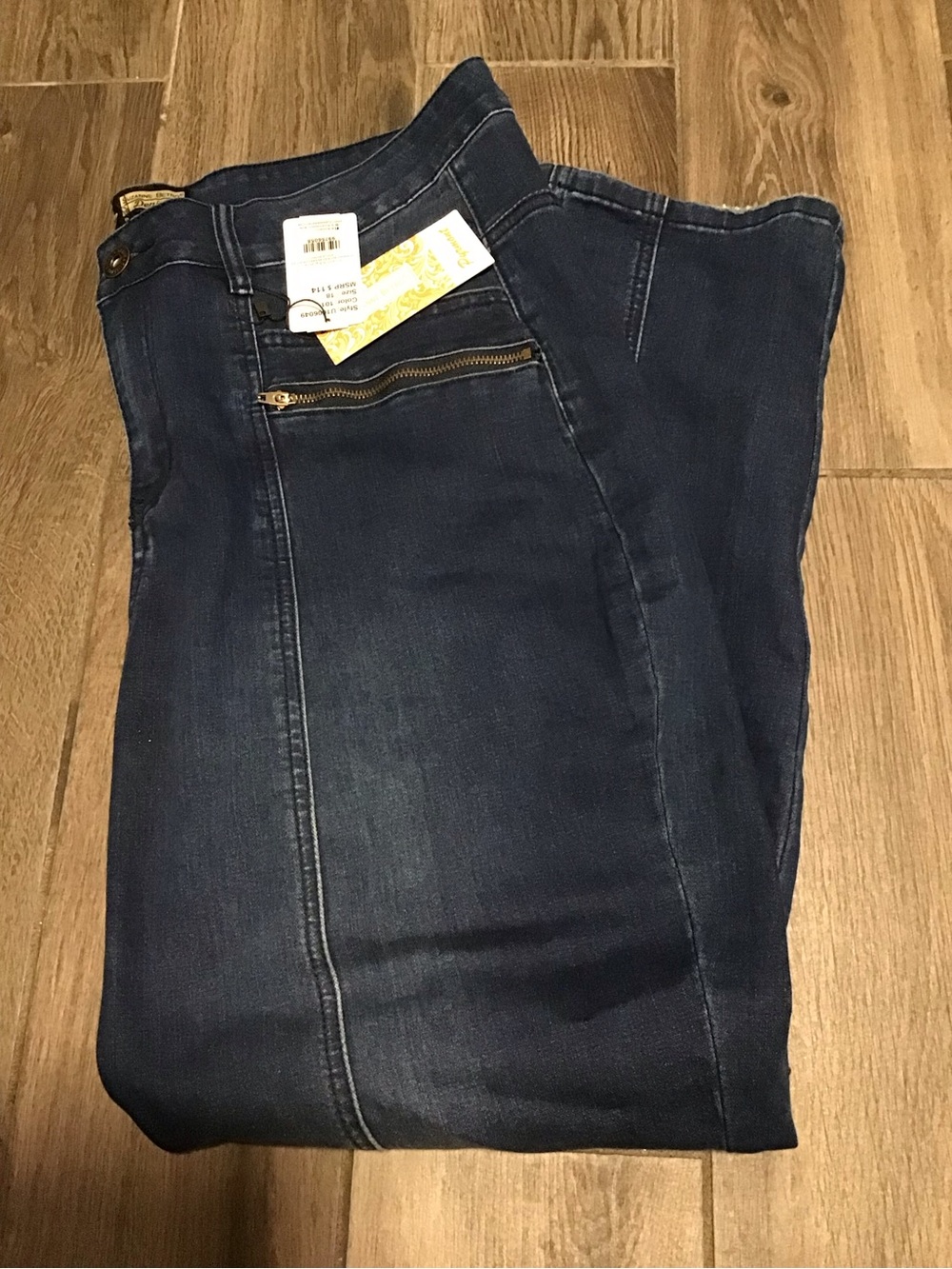 NWT! Suzanne Betro Dark Blue Denim Jeans with Gold Button